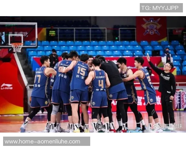 南京同曦迎战北京首钢期待精彩对决揭示CBA新赛季的竞争格局与球队实力